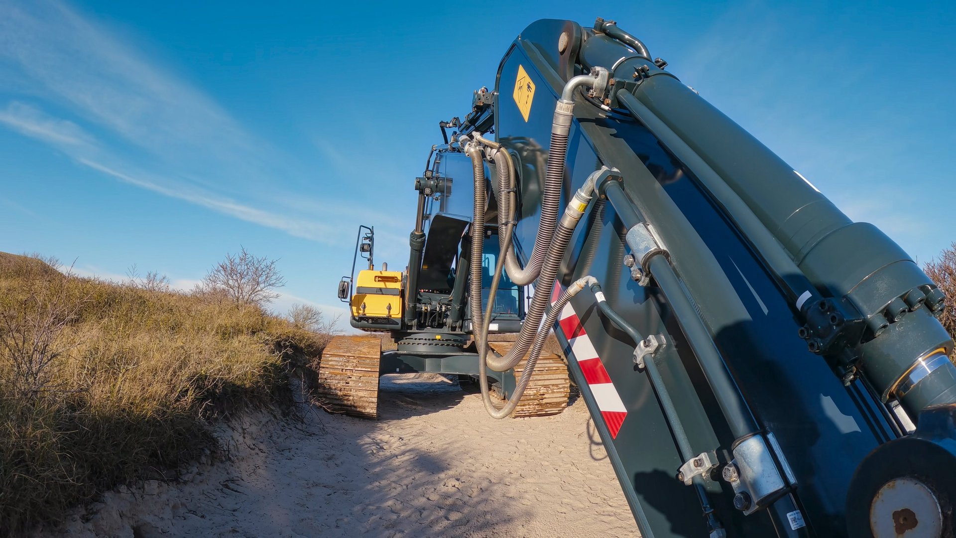 Excavator hydraulic system